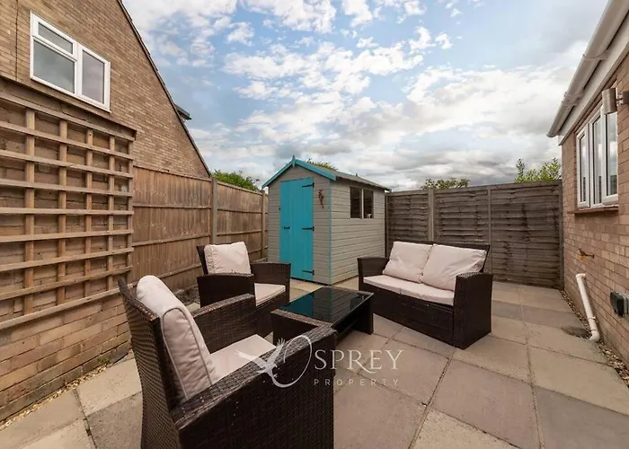 Top Hotels Near Oundle School